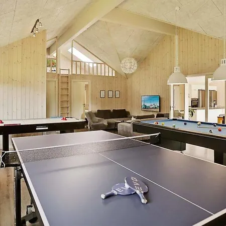 Sleeps 20 Pool Wifi *