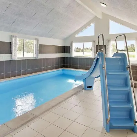 Sleeps 20 Pool Wifi Vejby Strand